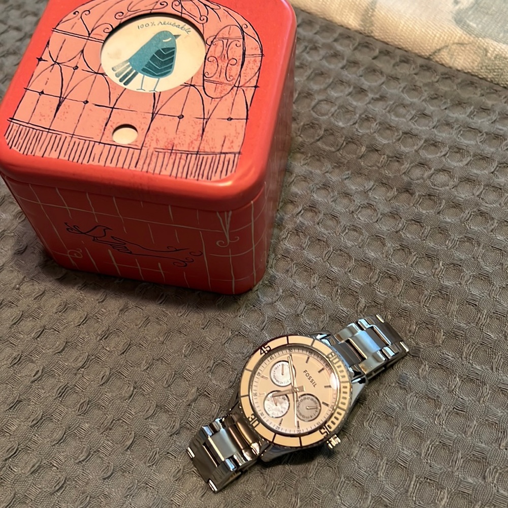 Like brand new Fossil Women's watch